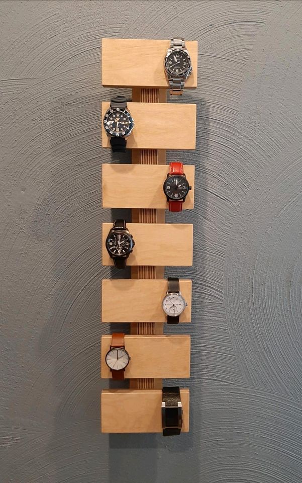 Wandhalterung  Uhren Display Aufbewahrung Seiko Citizen Holz in Quierschied