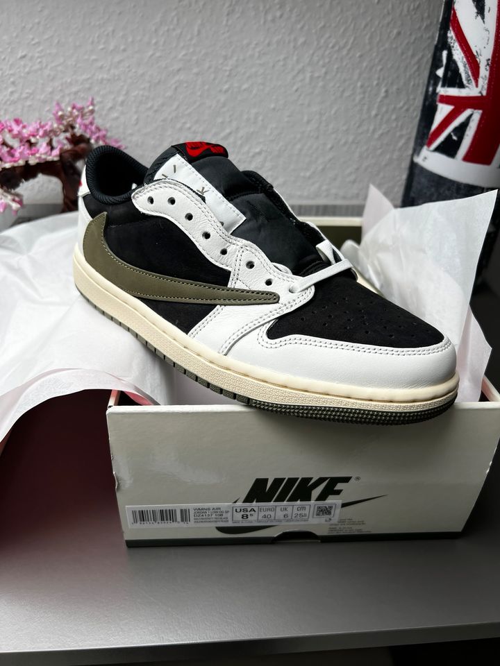 Jordan 1 Retro low OG SP Travis Scott oliv (Damen) in Gieboldehausen