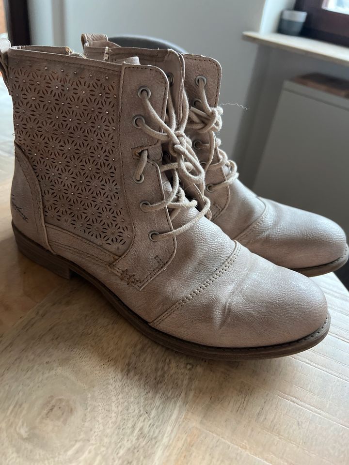 Hübsche Vintage Boots Schuhe in Hartheim