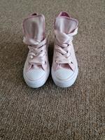 Rosa Converse Gr.39 Leipzig - Großzschocher Vorschau