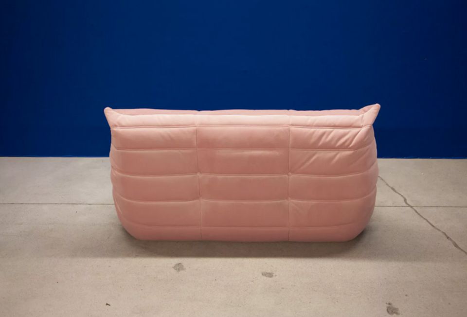 Togo Sofa 2-Sitzer Samt Rosa in Berlin