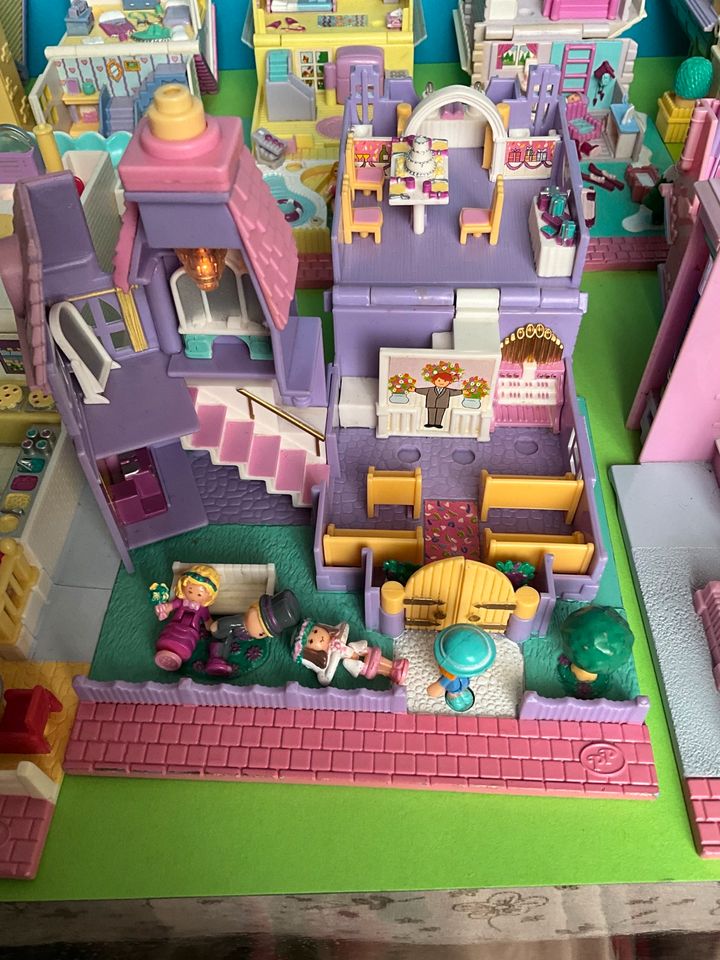 Polly Pocket Häuser Village Sammlung bluebird 90er 100% Complete in Pankow  - Prenzlauer Berg | eBay Kleinanzeigen ist jetzt Kleinanzeigen