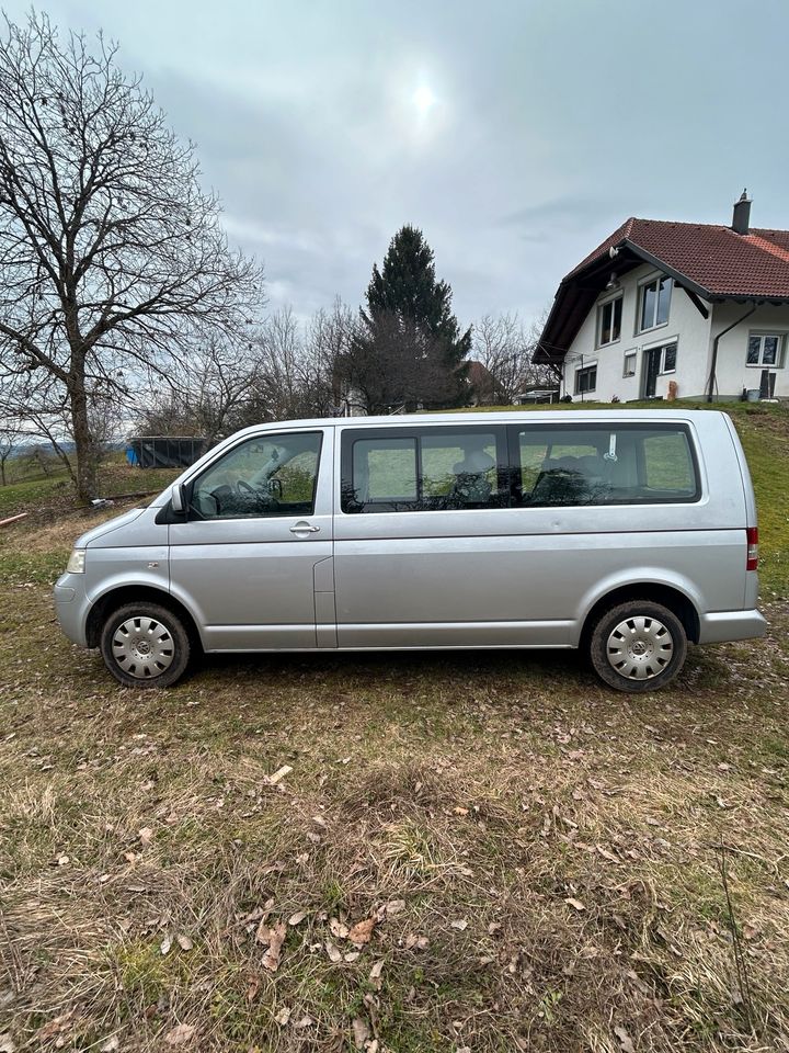 VW T5 Caravelle in Murg