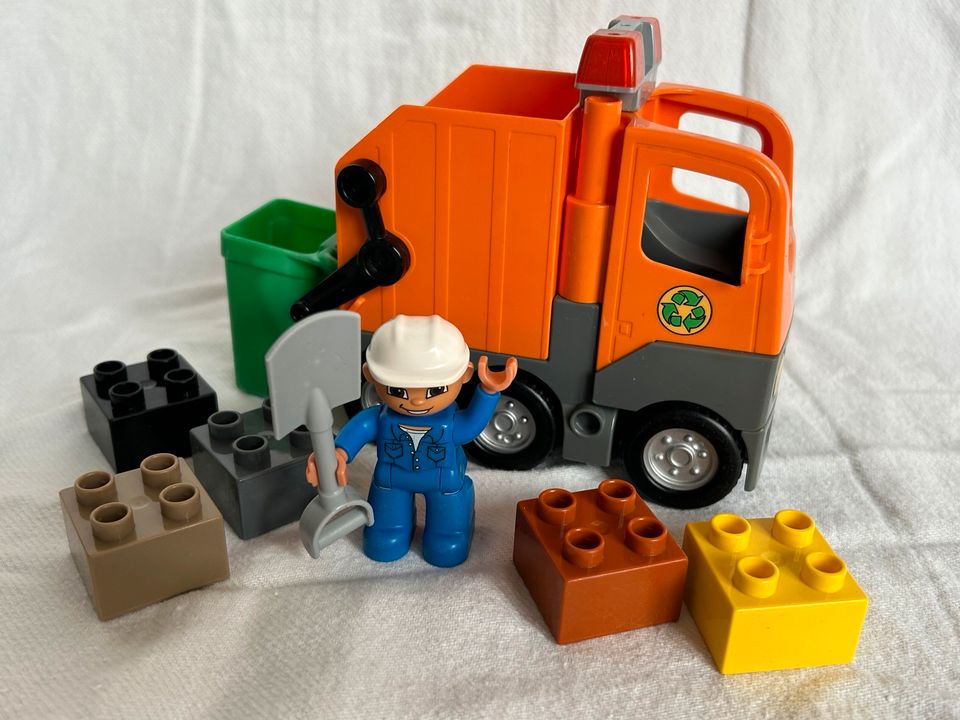 Lego Duplo Müllauto in Berlin