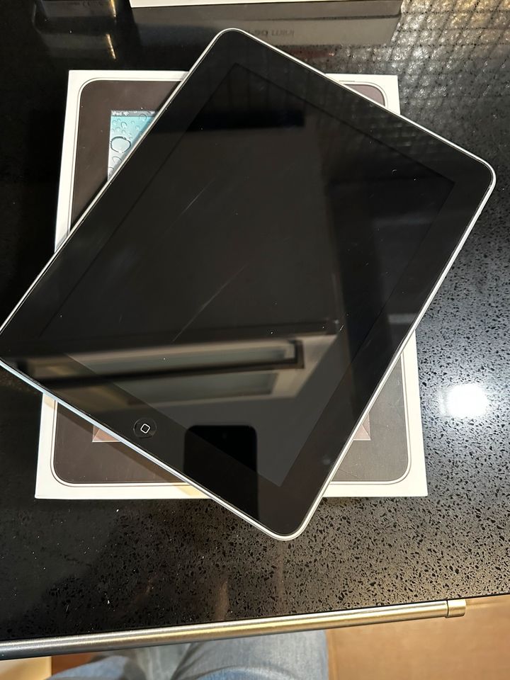 iPad 1.Generation 64 GB USA Modell in Alfter