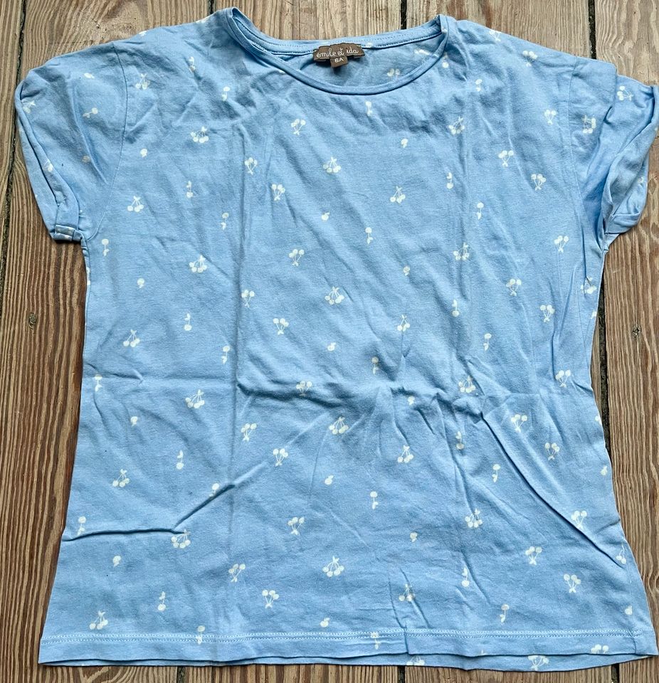 Emile et Ida T-Shirt Hellblau Blumen Gr. 6 Jahre in Hamburg