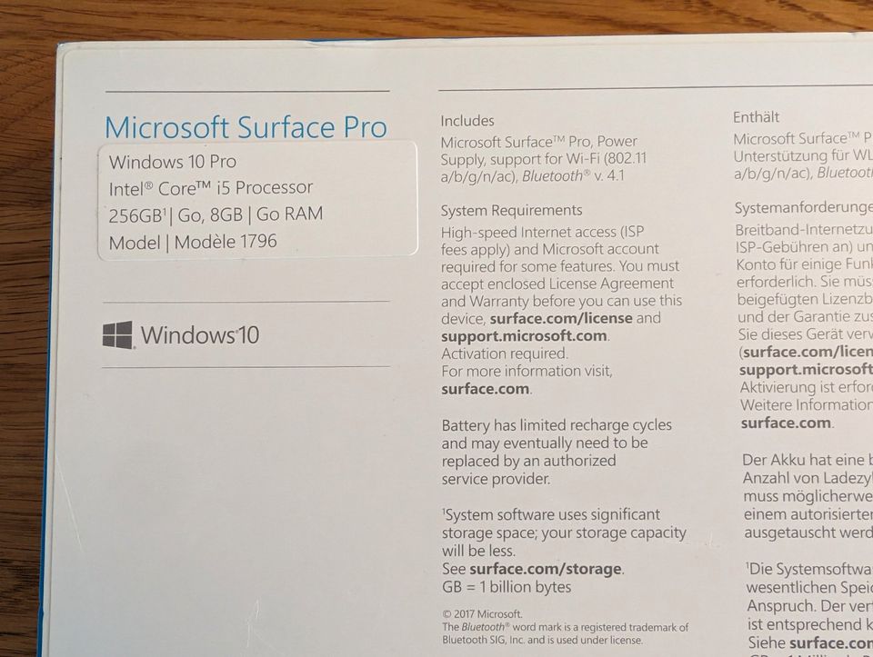 Microsoft Surface Pro 5 (2017) i5/256/8 + Tastatur, Maus, Stift in Hamburg