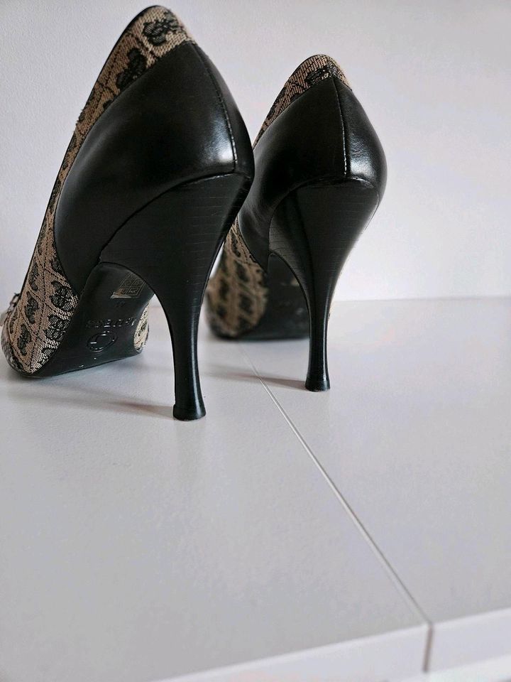 Peeptoes 41 GUESS pumps Heels in Detmold