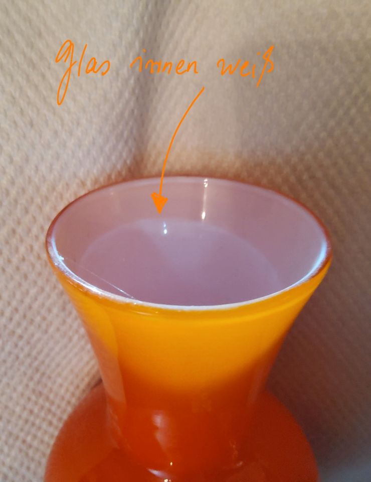 Design - Vetro Opalina Vase - orange-weiß - bauchige Form in Jelmstorf