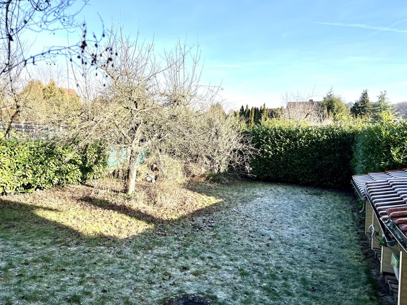 2 Häuser auf einem Grundstück mit Garten in Krofdorf in Wettenberg