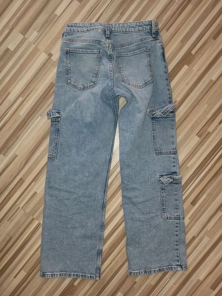 H&M Jeans Mädchen Gr. 146 in Waltrop