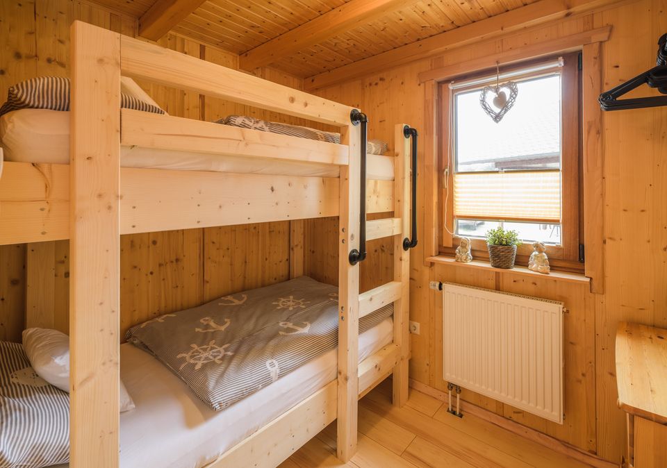 Provisionsfrei für Käufer! Top Holz-Ferienhaus an der Ems - 1A-Zustand in Walchum