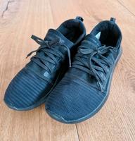 Under Armour UA Schuhe Sportschuhe Gr. 41 1x getragen Hessen - Neuberg Vorschau