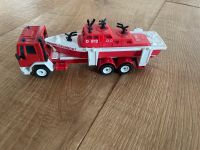 Siku 1:55 2823  Ford Cargo  LKW mit Motorboot Feuerlöschboot Nordrhein-Westfalen - Hagen Vorschau