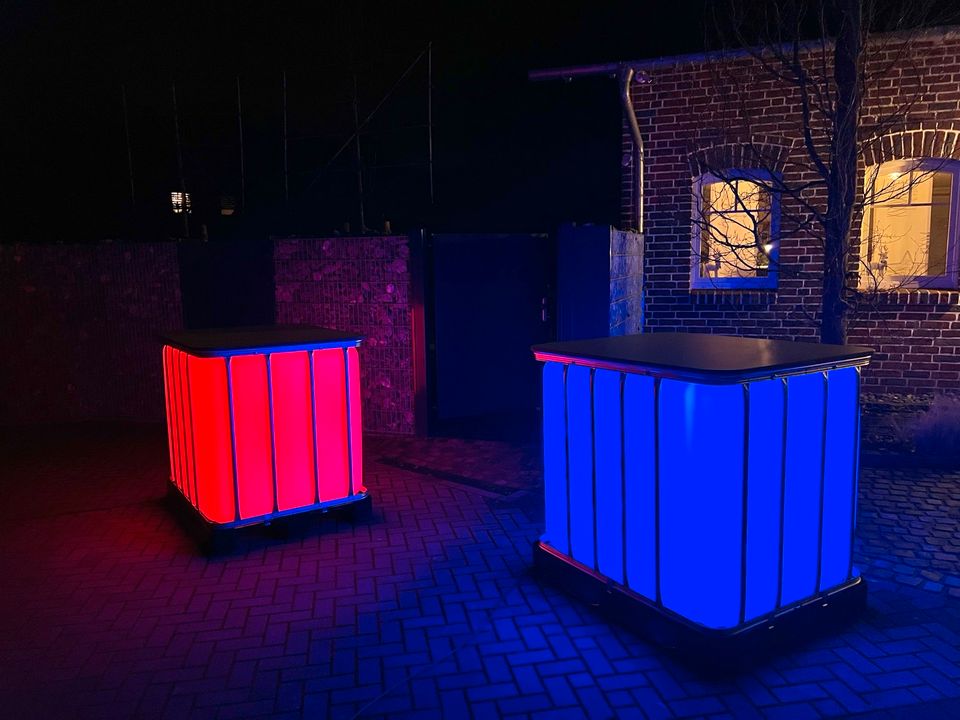 LED-Stehtisch IBC Cube Mieten, RGB, Eyecatcher, Party in Versmold