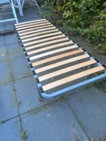 2 Bettgestelle abzugeben 680 x 1800mm Nordrhein-Westfalen - Düren Vorschau