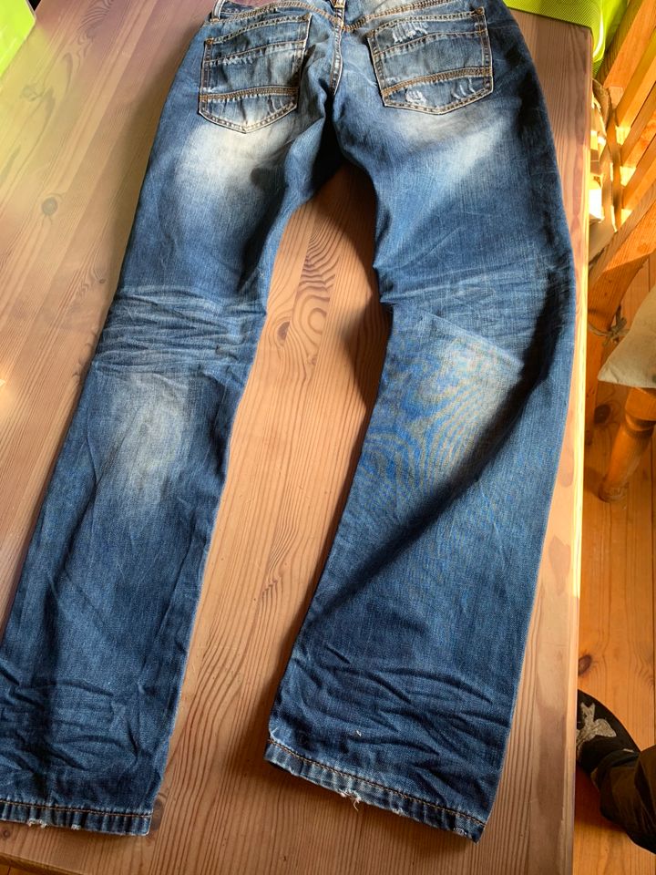 Jeans Gr.31/32,176 in Murchin