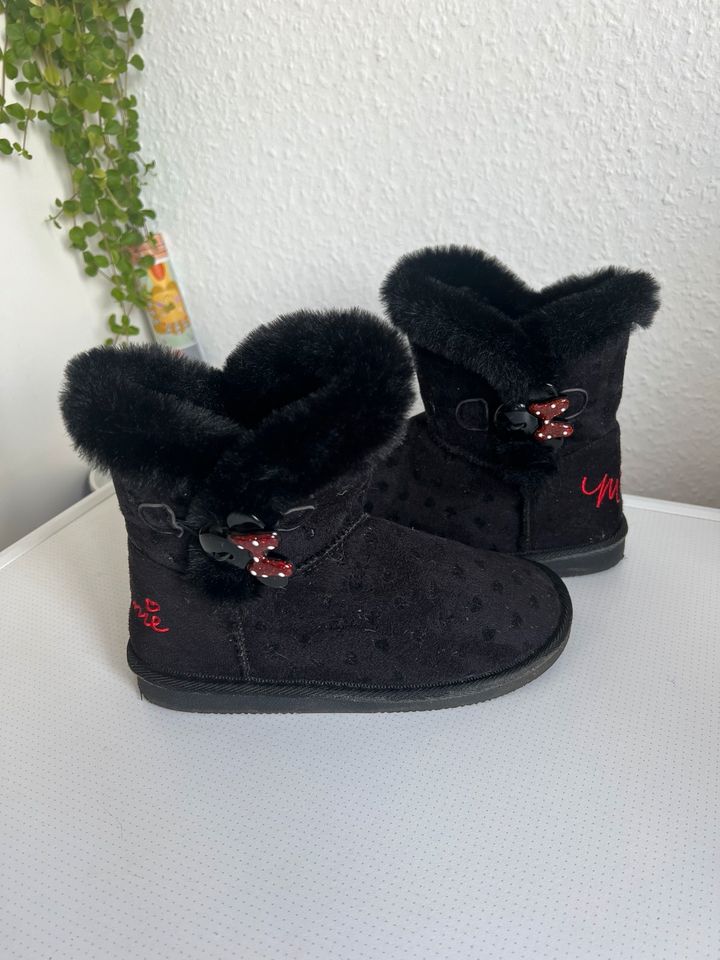Minnie Maus Stiefel Boots Ca. Gr 32/33 schwarz w/UGG in Wetter (Ruhr)