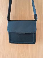 Vintage Schwarze Tasche handtasche Umhängetasche aus kunst leder Berlin - Neukölln Vorschau