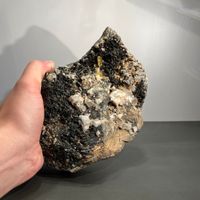 Große Sphen / Titanit Stufe mit Turmalin aus Pakistan, Mineralien Bayern - Gemünden a. Main Vorschau