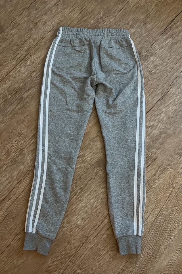 Adidas Performance Jogginghose hellgrau Größe XS Damen in Amtzell