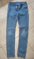 Jeans Hose destroyed Look Gr. 128 Pocopiano Nordrhein-Westfalen - Solingen Vorschau