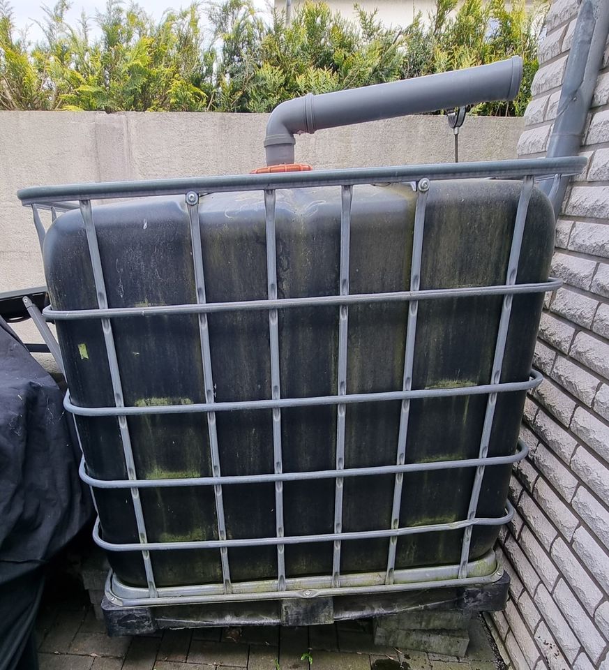 Wassertank (mit Wasserhahn) 1.000 Liter in Bielefeld