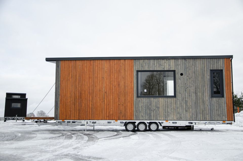 WANDERLUST Tiny House PANORAMA 7,20m mit ausklappbarer Terrasse in Tornesch