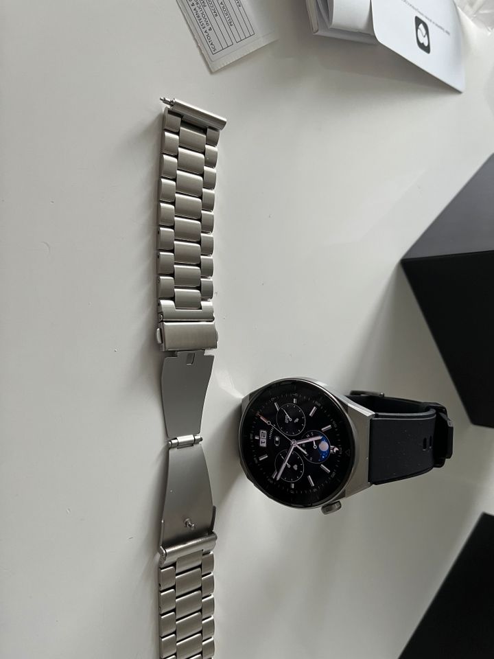 Huawai GT3 Pro Titanium Smartwatch 46 mm in Saarlouis