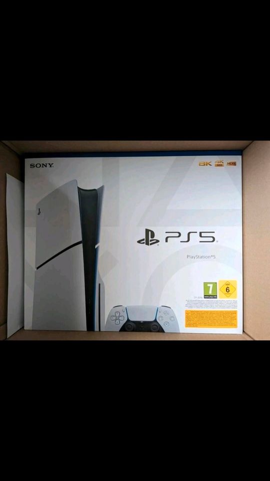PlayStation 5 Slim Diskversion mit Rechnung wie neu in Bremen