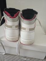 Nike Jorden Schuhe West - Höchst Vorschau