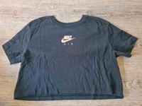 Nike Essential T-Shirt cropped schwarz Gr. M Niedersachsen - Goslar Vorschau