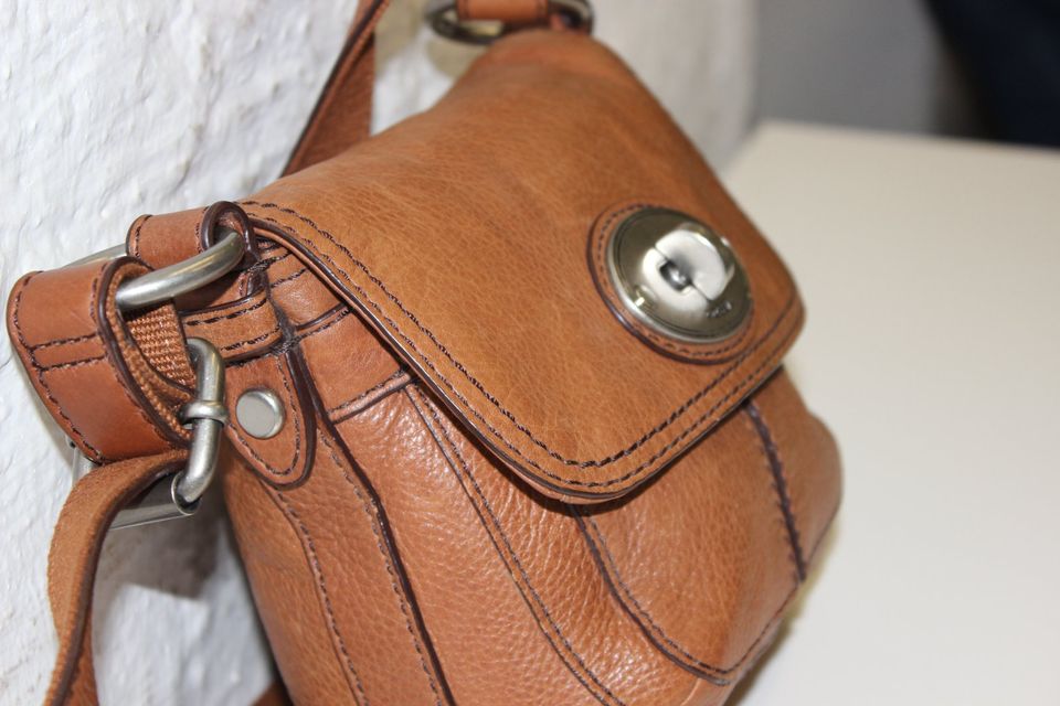 FOSSIL Maddox Turn-Lock Leder Tasche Braun Crossbody Handtasche in Duisburg