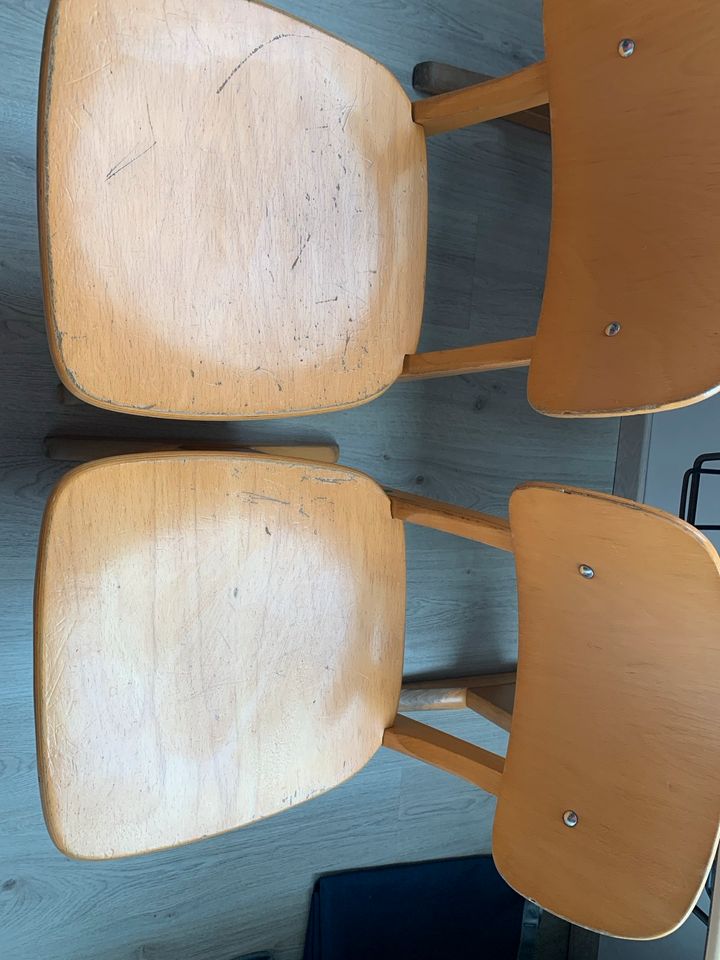Schulmöbel Stühle Tisch Schreibtisch Schule in Hattingen