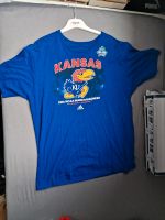 Adidas NCAA College KU Kansas Basketball T Shirt XL TG March Madn Bayern - Augsburg Vorschau