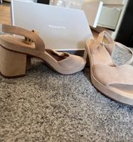 Tamaris Ledersandalette beige Hessen - Darmstadt Vorschau