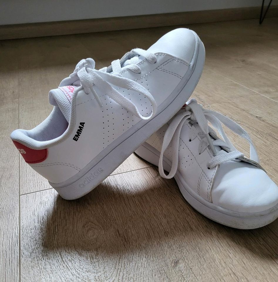 Adidas sneaker, Turnschuhe in Fritzlar