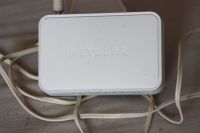 Switcher  von Netgear 5 Port  FS205 mit Netzteil Nordrhein-Westfalen - Höxter Vorschau