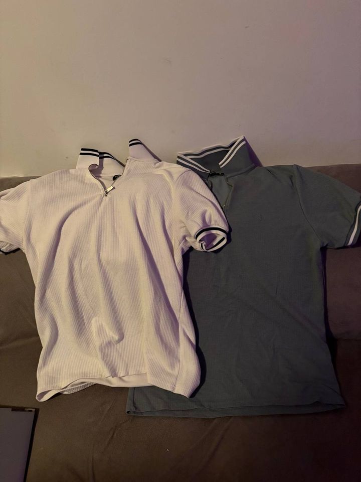 Zwei Polo-Shirts von Burton für zusammen 20€ in Frankfurt am Main