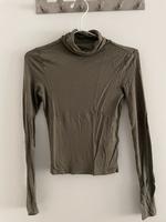 Damen Rollkragenshirt grün Khaki H&M Gr. XS Sachsen - Weißwasser Vorschau