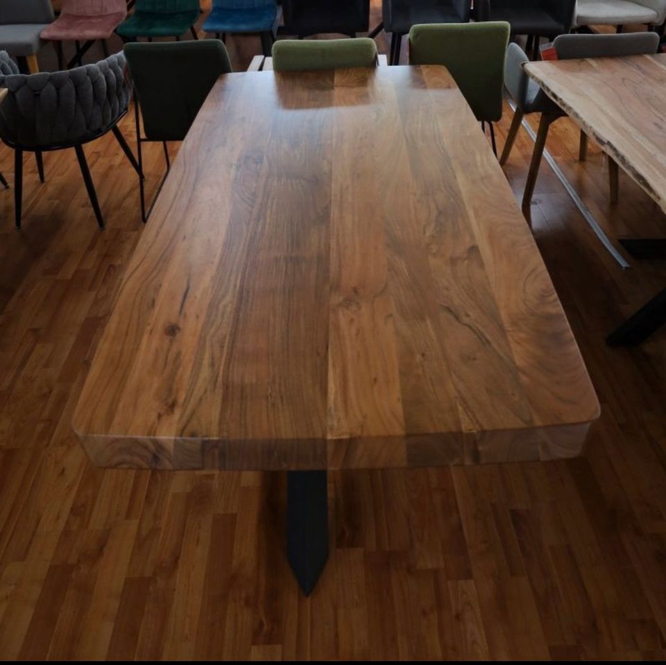 Esstisch Tisch + Massivholz Akazie Bootsform HOLZ 3,5cm 200x100cm in Marburg
