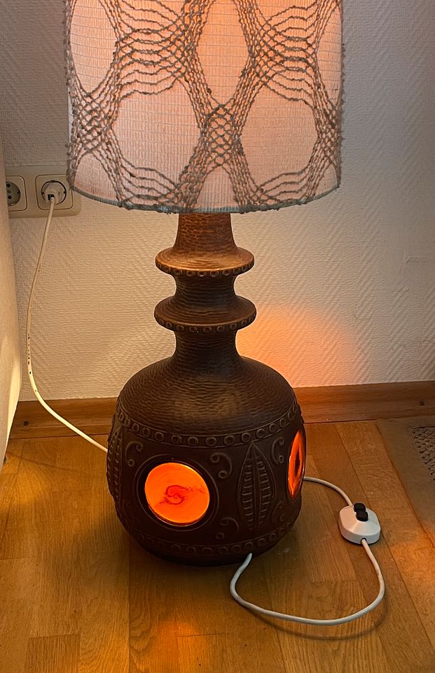 Bay Keramik Stehlampe Bodenlicht Lampe 60er Jahre in Timmendorfer Strand 