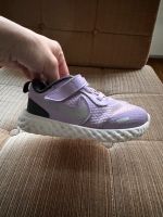 Nike Revolution Turnschuhe Gr 26 Lila Niedersachsen - Bienenbüttel Vorschau