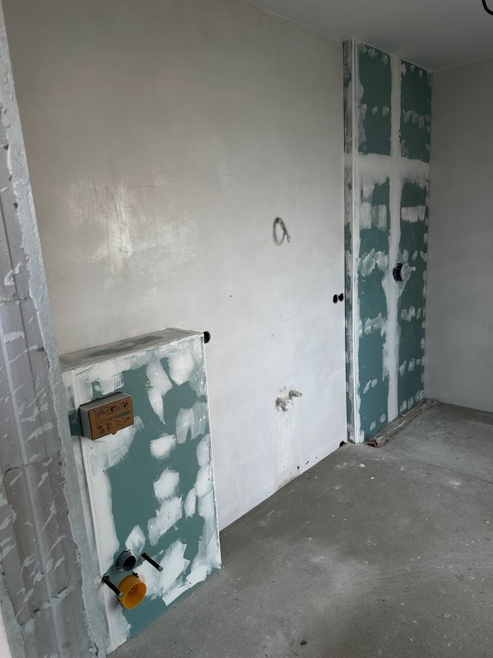 Wohnung/ Haus Sanierung Renovierung Boden Trockenbau Maler Fugen in Hannover