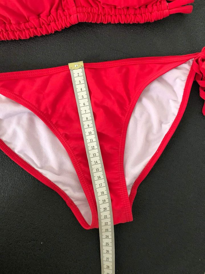 36 38 Bikini ASOS rot schleife Bademode beachwear Strand Travel i in Leverkusen