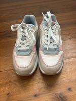 Wunderschöner Sneaker von Zara. NP 59,95 Euro - Sonderpreis Bayern - Oberhaid Vorschau