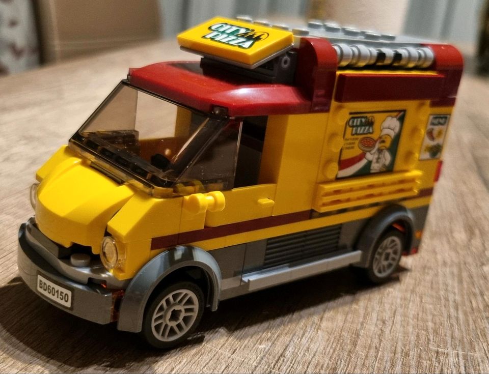 Lego City 60150 Pizzavan in Emden