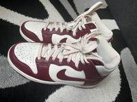 Nike Dunk in rot Bayern - Fürth Vorschau