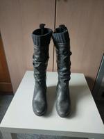 Tamaris Stiefel grau 41  3 cm Absatz Frankfurt am Main - Preungesheim Vorschau