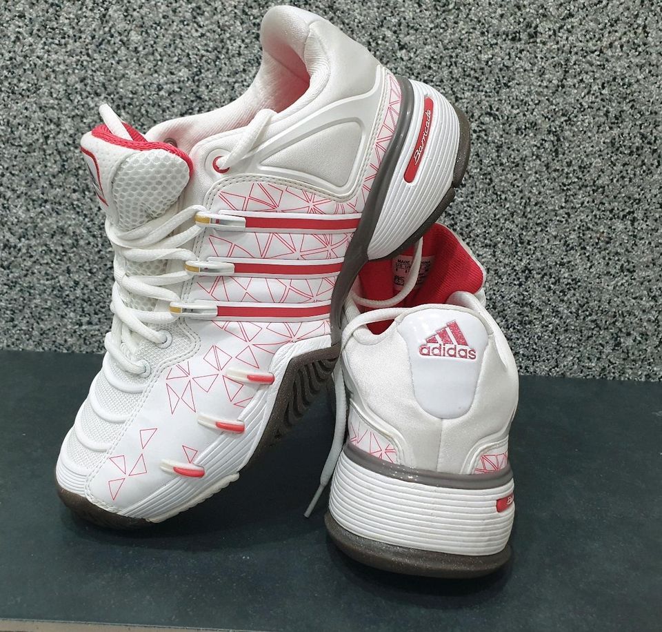 Rarität: Neue Adidas Barricade v adilibria Gr.40 Art.G03631 NP84€ in Münchhausen